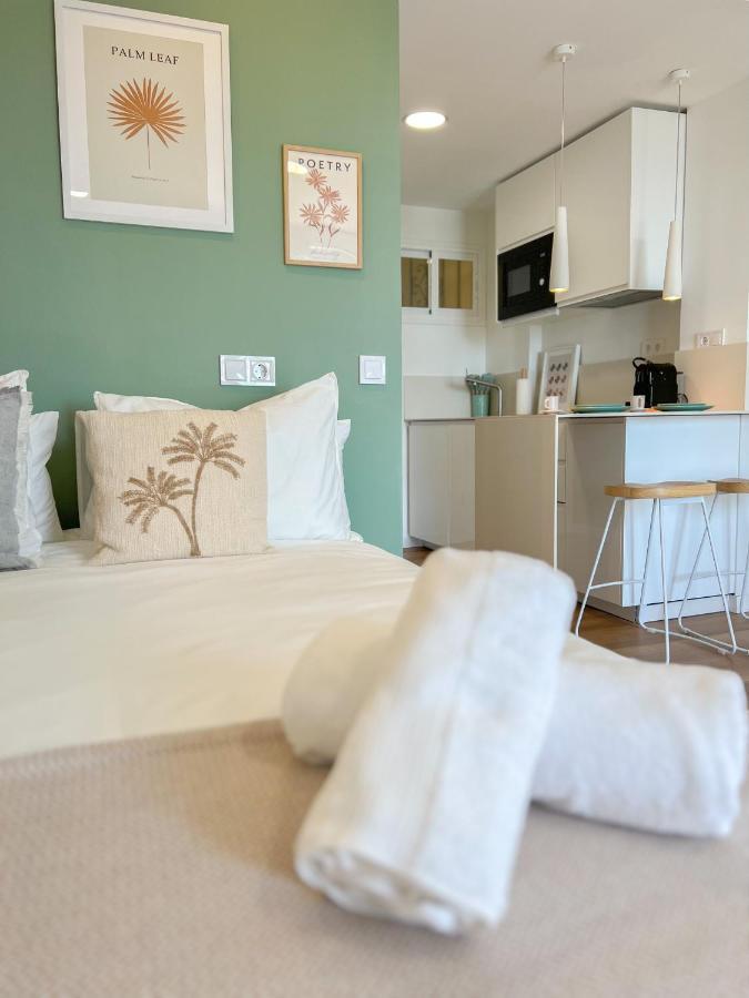 Cozy Studio With Sea Views เบนัลมาเดนา ภายนอก รูปภาพ